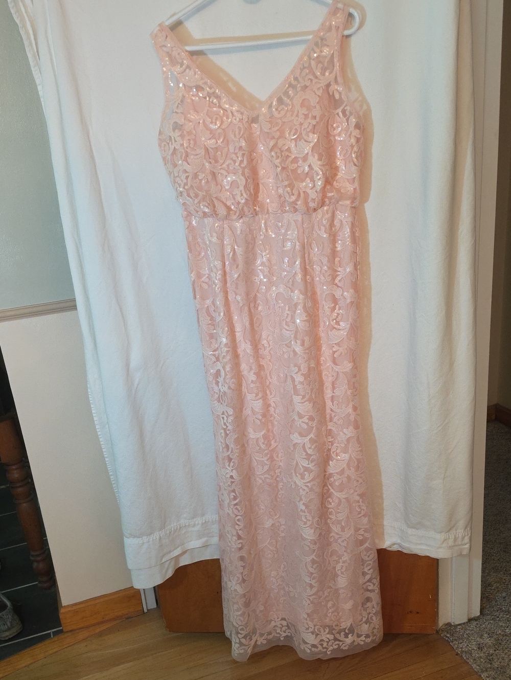 Elegant Pink Lace Prom Dress - Sleeveless V-Neck